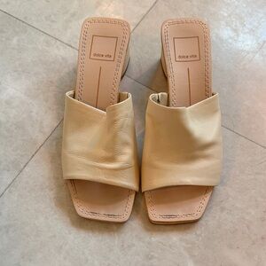 Dolce Vita Tan Women's Mules (size 7)